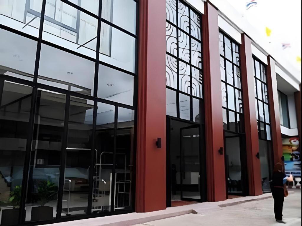 The Regent Ubon Ξενοδοχείο Ubon Ratchathani Εξωτερικό φωτογραφία